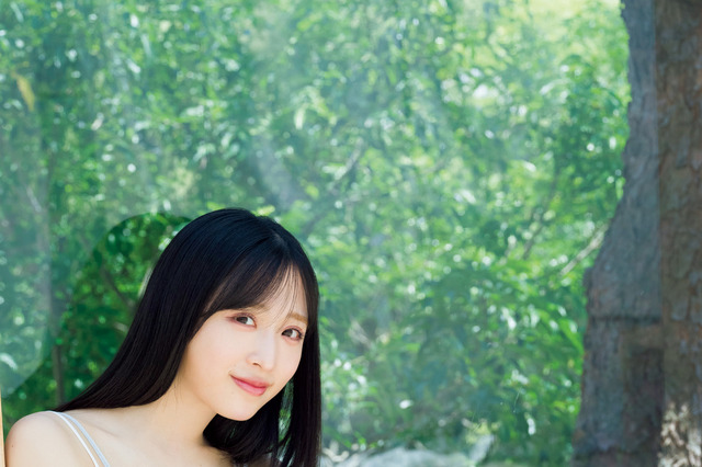 AKB48・小栗有以、可愛さと大人っぽさ両立したFLASHグラビア 画像