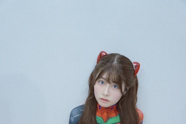 ちとせよしの、『エヴァ』アスカのコスプレ写真披露「シンクロ率、120パーセント！」 画像