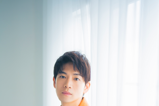 松下洸平の初エッセイ集『フキサチーフ』発売決定! 役柄と自分自身のギャップや曲作りへの想い 画像