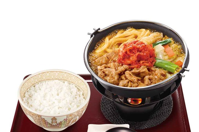 すき家が新鍋メニュー「牛キムチ鍋定食」を発売！ 隠し味がきいた旨辛スープ 画像