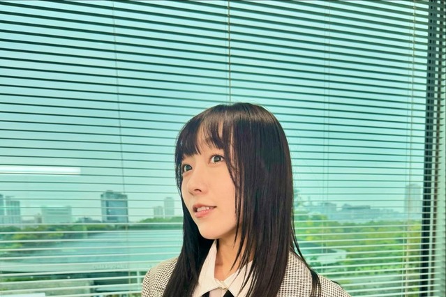 須田亜香里、久々の暗髪ぱっつんロングが好評「バリ可愛いか~!」 画像