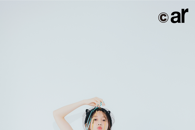 森香澄、ショートパンツ&透けニーハイのあざとファッション披露 画像