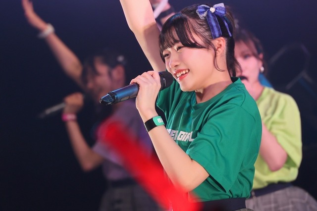 スパガ、60分MCなしノンストップのライブを開催！  『とびきりだれより夏っぽいこと』特別バージョンなど披露 画像