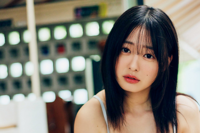 注目の18歳・白濱美兎、「二人きりの別荘旅」をテーマにグラビア撮！ 画像