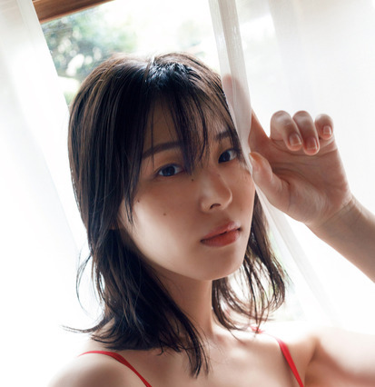 相楽伊織、色気溢れるメイキングムービーが好評「美女だ」「ホント綺麗」 画像