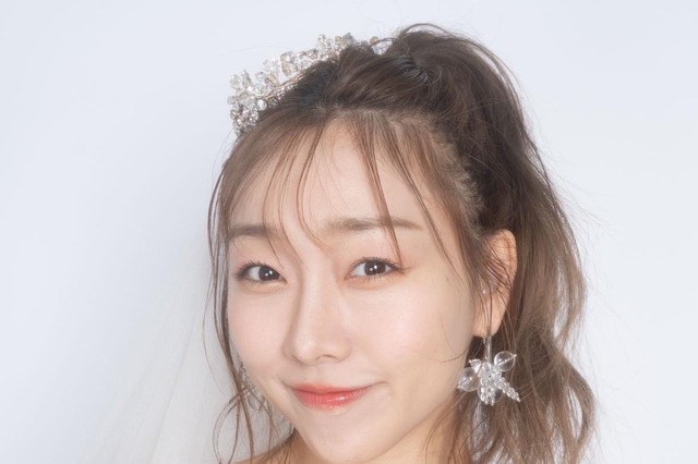 須田亜香里、15年前の写真がまるで“別人級”!? 画像