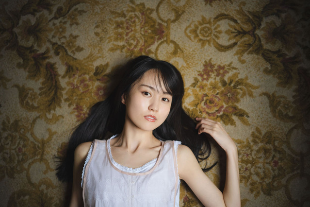 乃木坂46・賀喜遥香、クールな“かっきー”で飾るソログラビアに挑戦!『B.L.T. 』先行カット解禁 画像