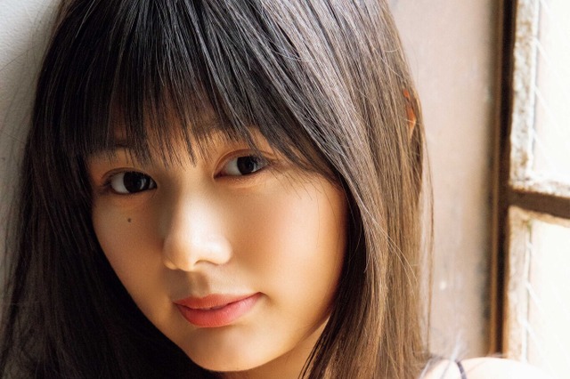 注目の癒し系美女・蒼山みこと、美ボディ映える“布面積少なめ”グラビア 画像