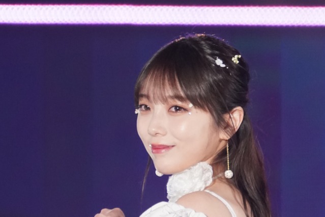 乃木坂46・与田祐希、37thシングル「歩道橋」の“ほっこり”オフショ公開「みんなで暖め合いながら撮影しました」 画像