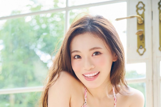 RIZINガール・田丸りさ、魅惑的なビキニグラビアで完璧プロポーション 画像