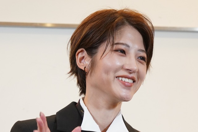若月佑美がカレンダーイベントに「カッコいい」姿で登場、「包み隠さずありのままの自分」を見てほしい！ 画像