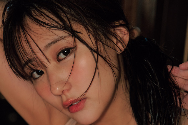 色気たっぷり豊満ボディ! 田中美久、新年グラビアで魅せる 画像