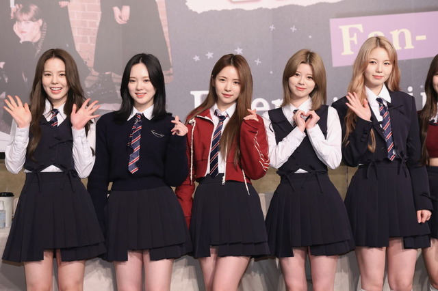 脱キュート！“全員20代”突入のNiziU、大人の女性で新境地へ 画像