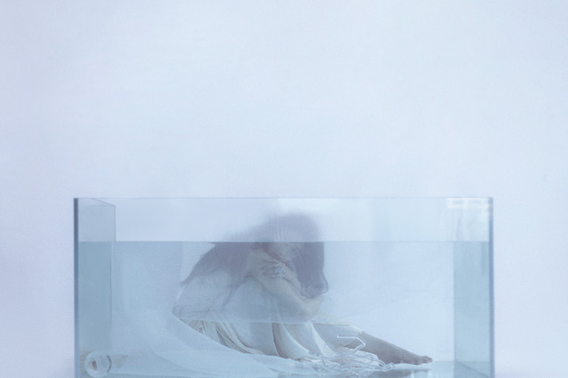 LE SSERAFIMのHUH YUNJIN、新曲「jellyfish」公開！ 5曲目となる自作曲 画像