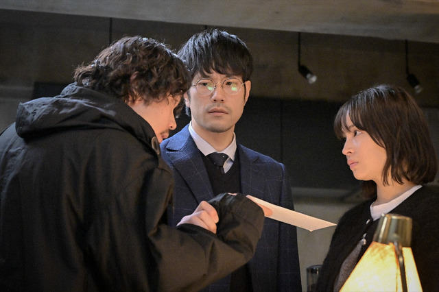 『クジャクのダンス』心麦（広瀬すず）に衝撃の事実!? 週刊誌記者・神井（磯村勇斗）が突きつけた一言は… 画像