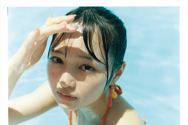 那蘭のどか1st写真集『忘れたくない』表紙が解禁! フレッシュな水着姿も 画像