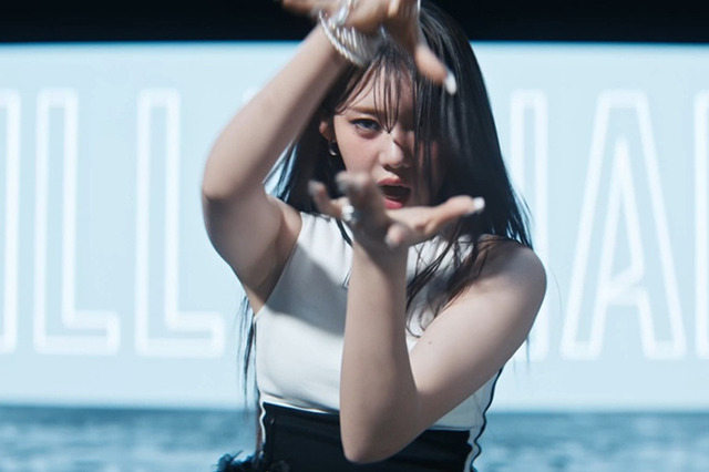 BABYMONSTER、フラメンコ風のダンスでスカートをひらり…「BILLIONAIRE」MV公開 画像