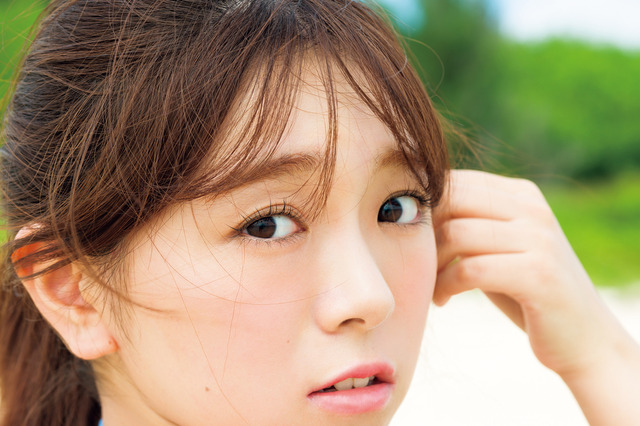 1st写真集まもなく発売! 武田智加、先行&未公開カットで魅惑の水着姿に 画像