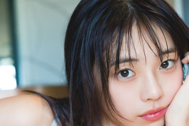 菊地姫奈、大人の色気がたまらないランジェリーショット！ 20歳記念写真集『memory』の表紙が解禁 画像