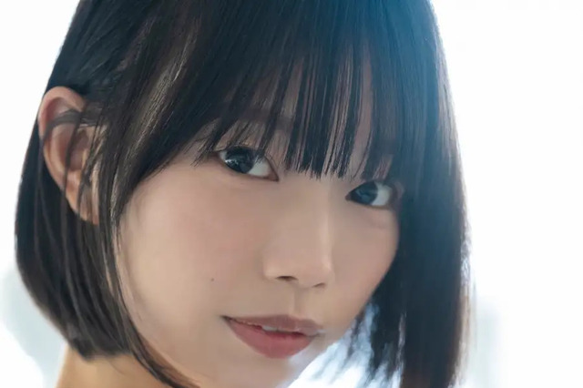 夏目綾、3年半ぶりのデジタル写真集『my color』リリース！ 30分超えのムービー付き 画像