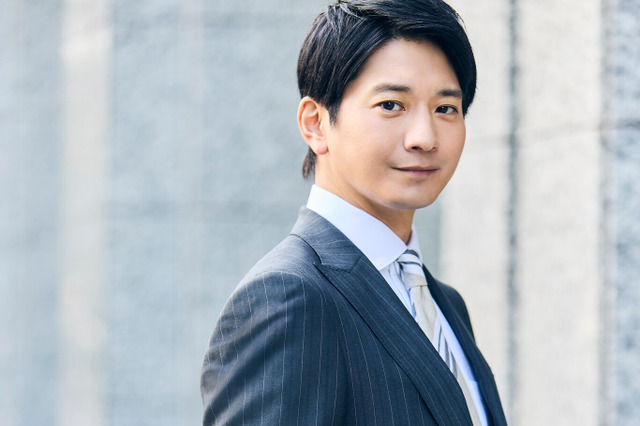 向井理がスーツモデルに初挑戦！ 「D’URBAN」新ビジュアルと新CMが公開 画像