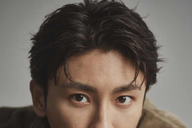 AAA・與真司郎、カミングアウトまでの道のりを赤裸々に告白! ノンフィクションエッセイが発売決定 画像
