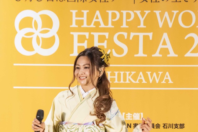 倉木麻衣、能登の被災者に音楽でエール！ 石川県ミニライブで地元の少年少女たちと共演 画像