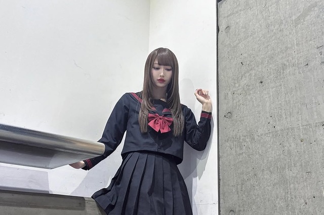 SKE48・野村実代、セーラー服×ルーズソックスの制服ショットに反響「最高に可愛い」「これは反則」 画像