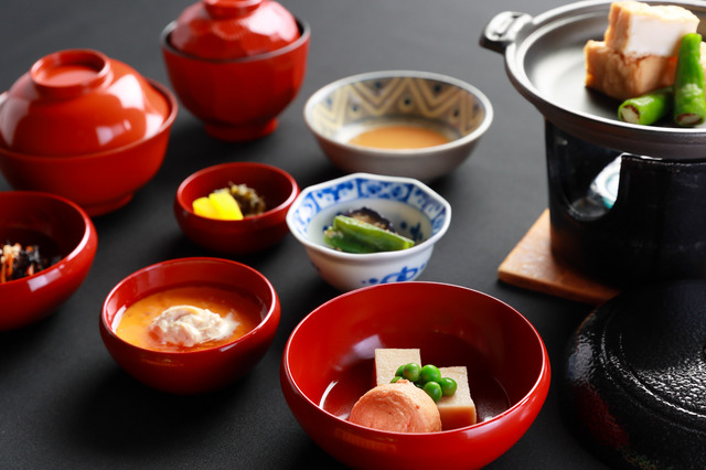 京都・智積院で「朝勤め体験」と「精進料理」の朝食プラン販売開始！ 画像
