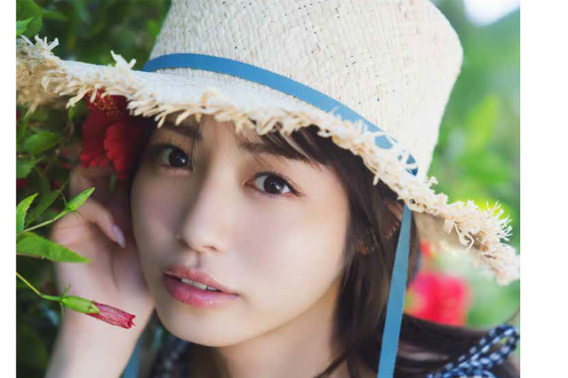 浅原凜の1st写真集『凜』、約30枚の追加カットを収録したディレクターズカット版発売決定！ 画像