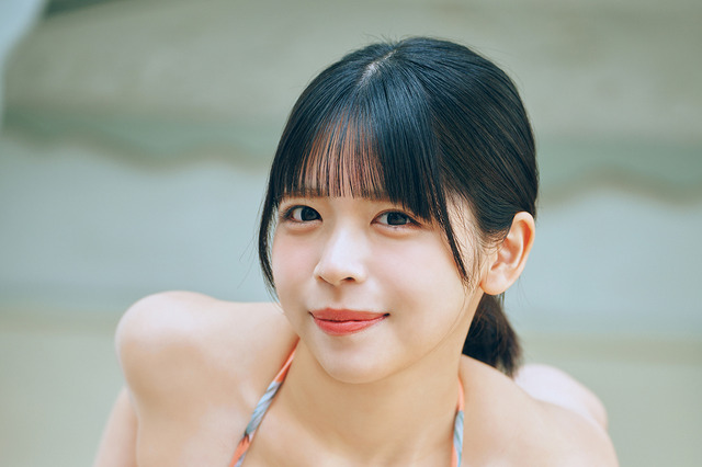 #よーよーよー・楠偉音、嬉しはずかしの初水着グラビア! 画像