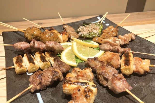 炭火焼き串の専門店「とりたんとん」大阪・十三で28日に新オープン 画像
