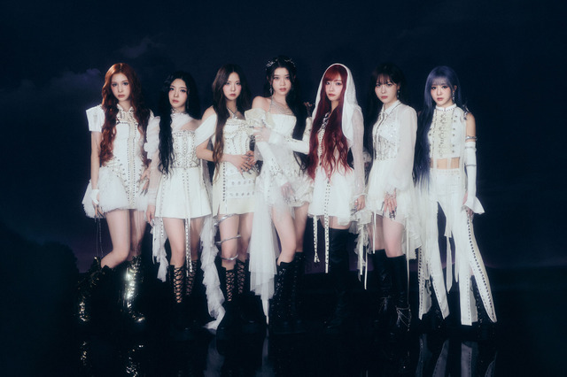 Kep1erが『GirlsAward』初出演！ ランウェイには加藤史帆と小林由依も登場 画像