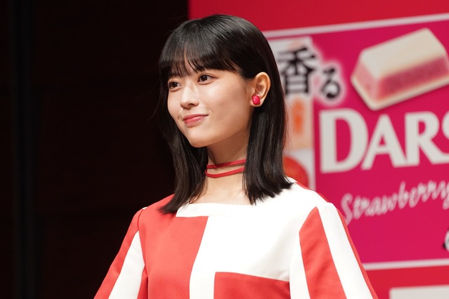 乃木坂46・岩本蓮加がミニスカ猫に!?「破壊力やば」「この猫たん飼ってもいいですか?」 画像