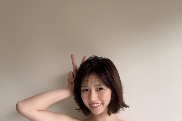 冴木柚葉、谷間&鎖骨くっきり!“美ボディ”オフショにファン「最高かよーっ」「す、素晴らしい」 画像