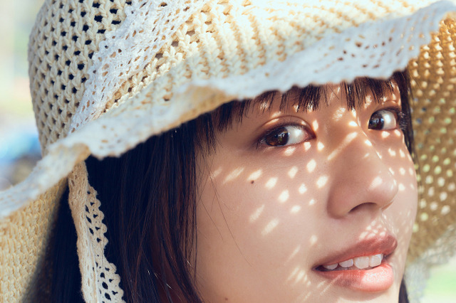 上坂樹里の1st写真集が発売決定! 等身大の無邪気な表情に艶っぽい姿も 画像