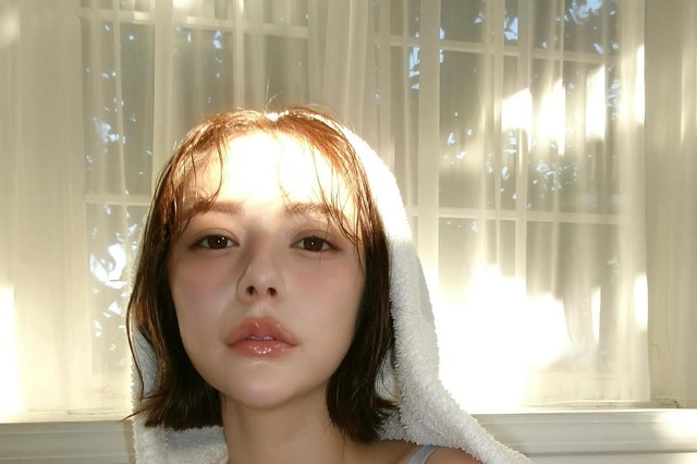 村重杏奈、色気溢れる下着姿でファン魅了「とってもキレイ」「めちゃくちゃセクシー」 画像