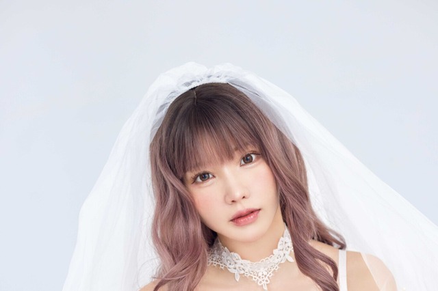 えなこ、ウエディング風ランジェリーで“女神級”の美しさ！ 画像