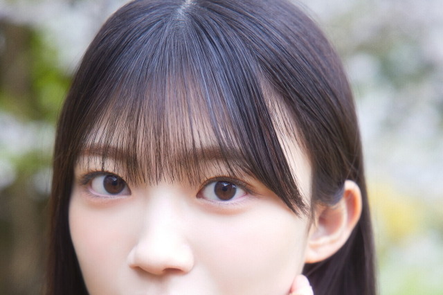 櫻坂46四期生「佐藤愛桜」「中川智尋」の撮り下ろし写真と手書きプロフィールが公開! 画像