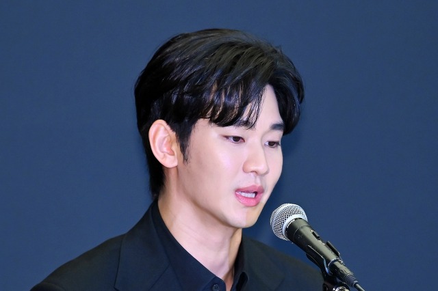 キム・スヒョン、広告モデル会社から新たに損害賠償請求か…賠償額の総額は100億ウォン越え?! 画像