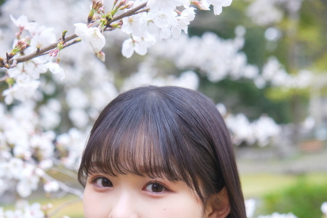 櫻坂46の四期生メンバー「山川宇衣」の撮り下ろし写真と手書きプロフィールが公開! 画像