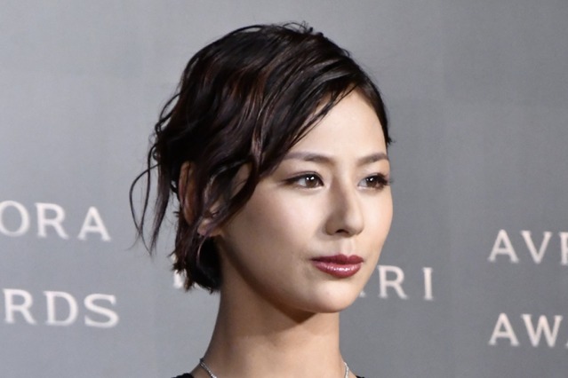 西内まりや、芸能界引退を発表 画像