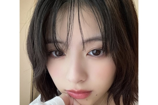 出口夏希の至近距離ショットが「ビジュやべえ」「かわいいの天才」！ 私服も“尊い”と話題に 画像