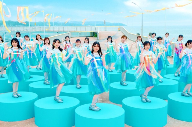 日向坂46、14thシングル収録楽曲「海風とわがまま」のMV公開! 画像