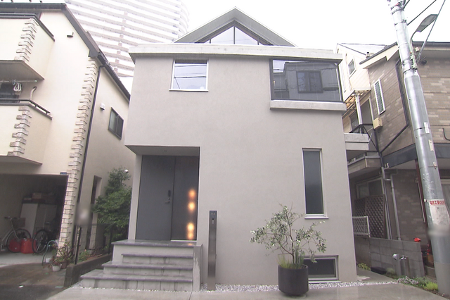 コンクリートと木のいいとこ取り!? 100年後も住める狭小住宅の秘密 『住人十色』 画像