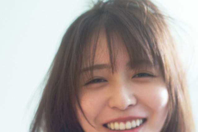 長濱ねるの体温を間近に感じる1枚! セカンド写真集のカバー写真が公開 画像