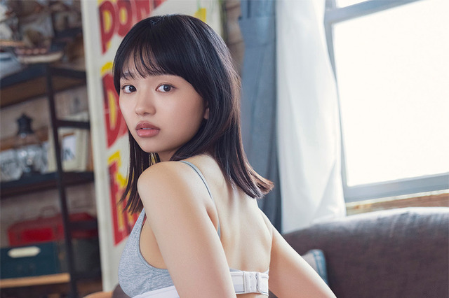 蒔埜ひな、アンダーウェア姿で美ヒップを見せつけ！ デジタル写真集『君色グラフィティ』発売 画像