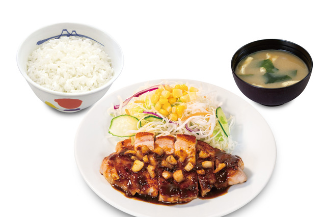 松屋が日本ハムとコラボ！豪快な厚切り肉を使用した「雪国育ちトンテキ」が24日から販売 画像