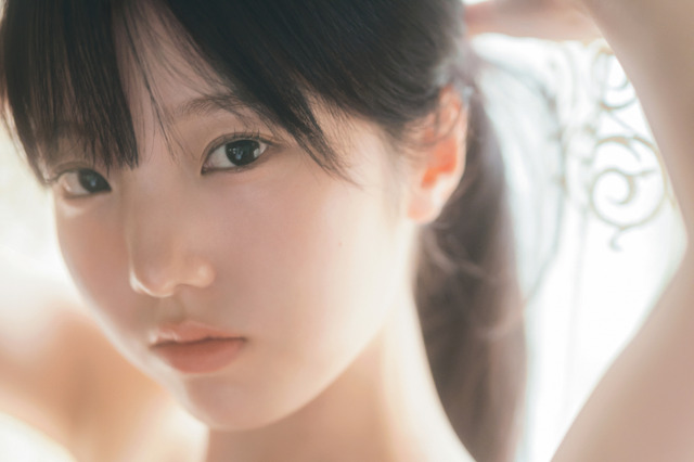 本田真凜、しなやかなボディラインの大胆ショット！思わず“ドキッ”としてしまう1st写真集が発売決定 画像
