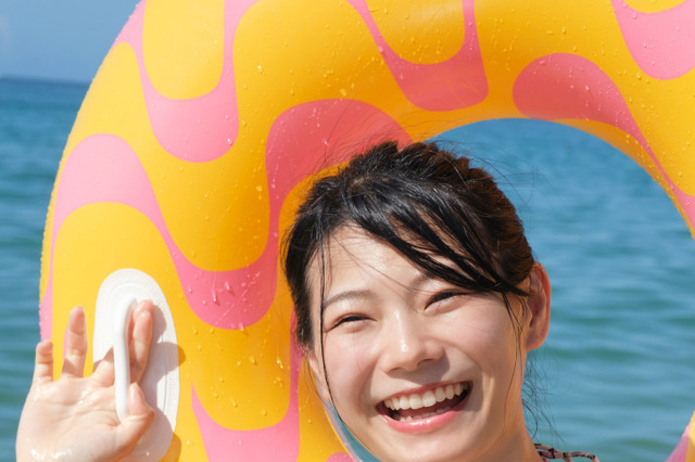 人気インフルエンサー・ときちゃん、大自然の中で“すっぽんぽん”に！2nd写真集が8月29日発売 画像